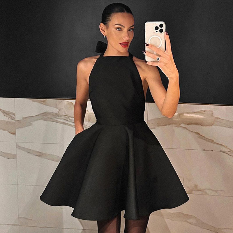 Catalina | Schickes Cocktailkleid aus Satin mit ausgestelltem Schnitt