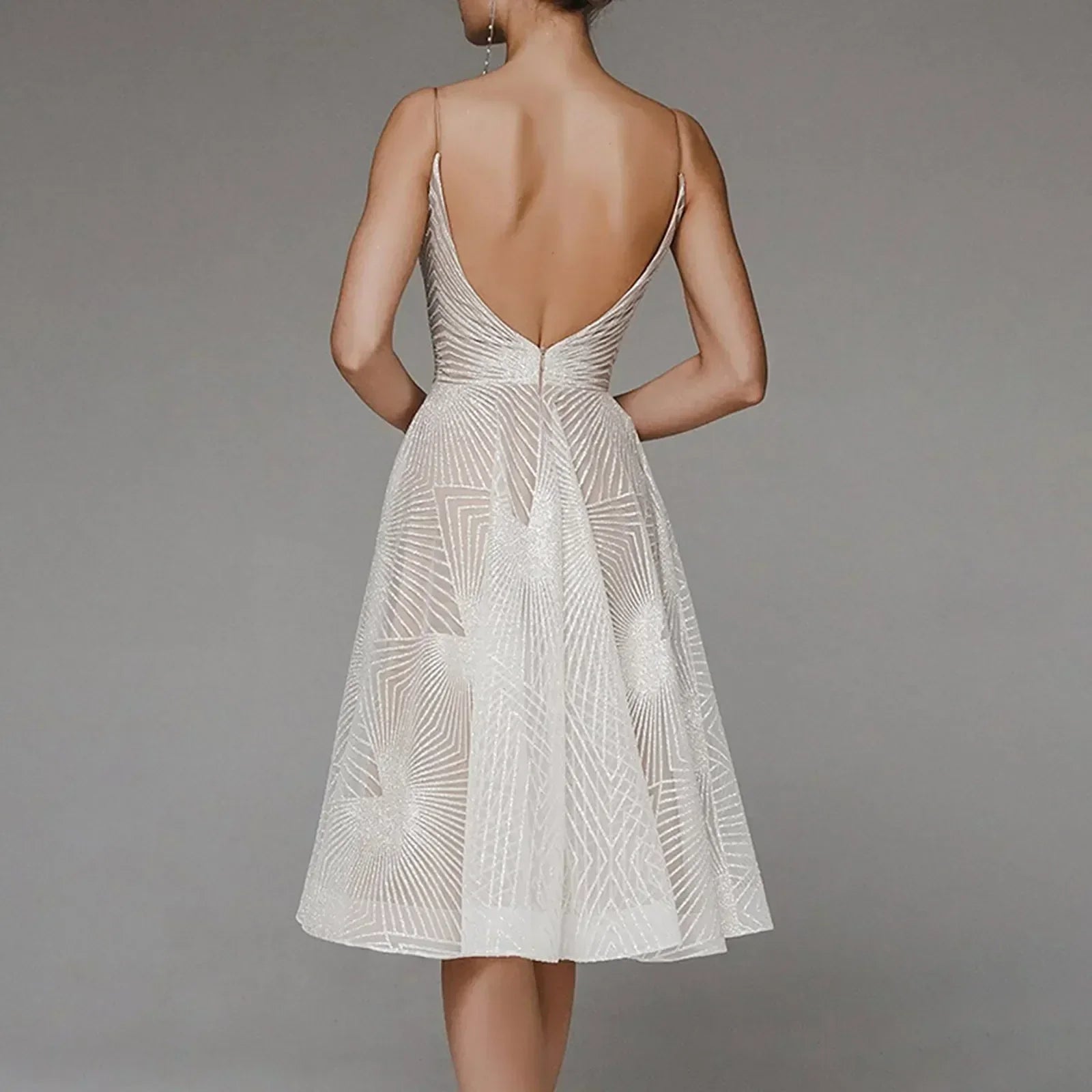Melissa | Glamouröses Cocktailkleid mit funkelndem Design