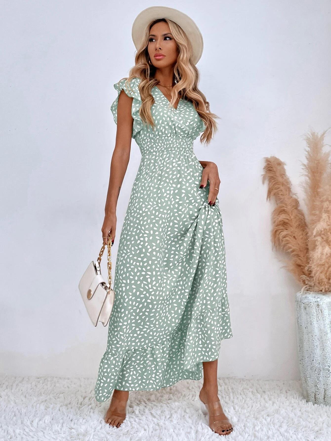 Hellgrünes Maxikleid mit Tupfen