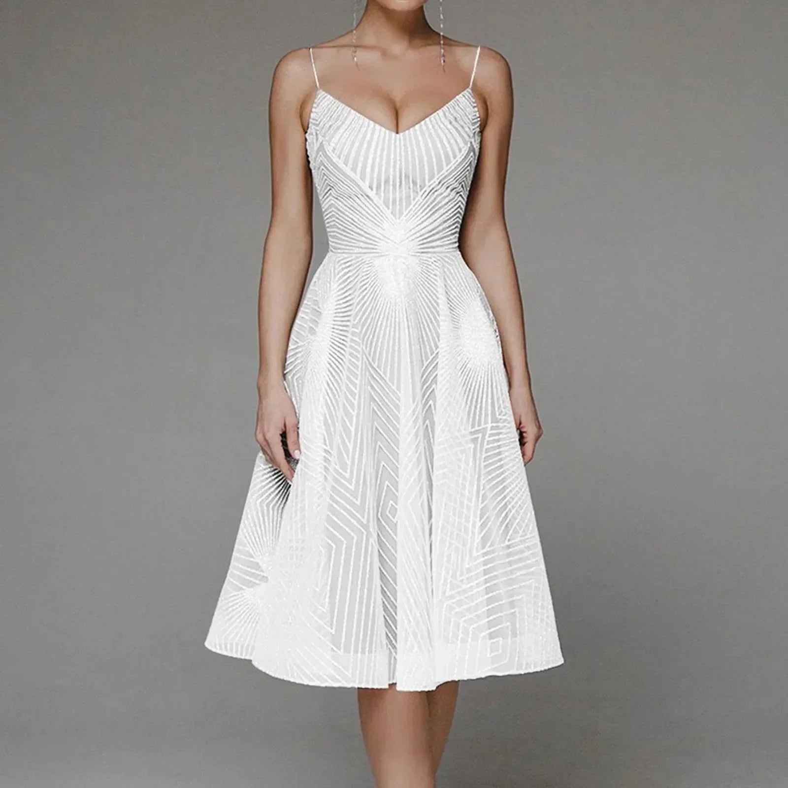 Melissa | Glamouröses Cocktailkleid mit funkelndem Design