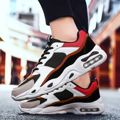 Blockierte Schnürschuhe