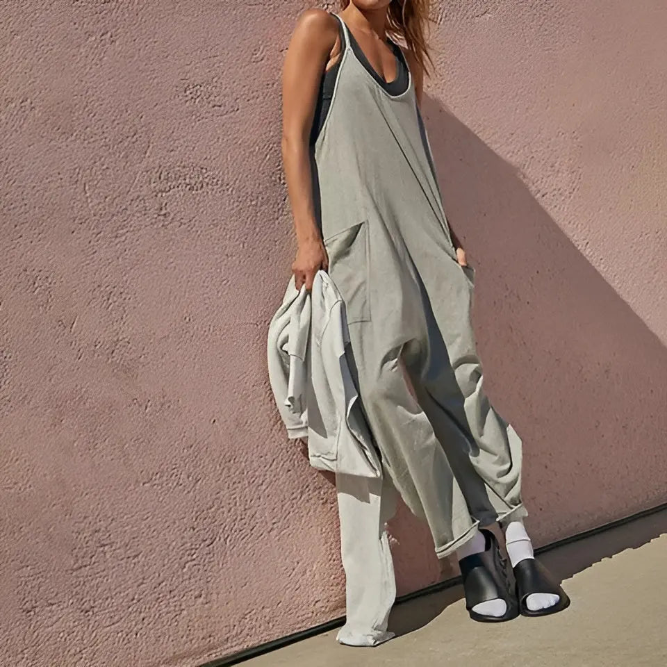 Carla | Atmungsaktiver Sommer-Overall mit weitem Bein für Frauen