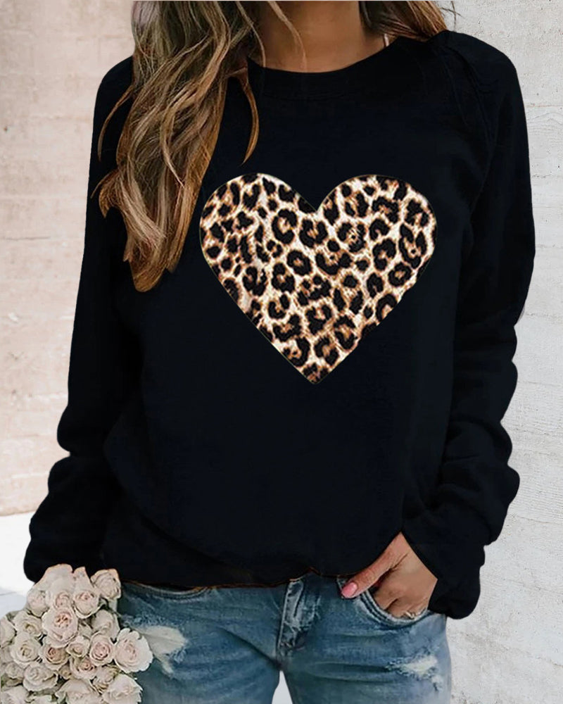 Pullover mit Leopardenherz-Print für Frauen