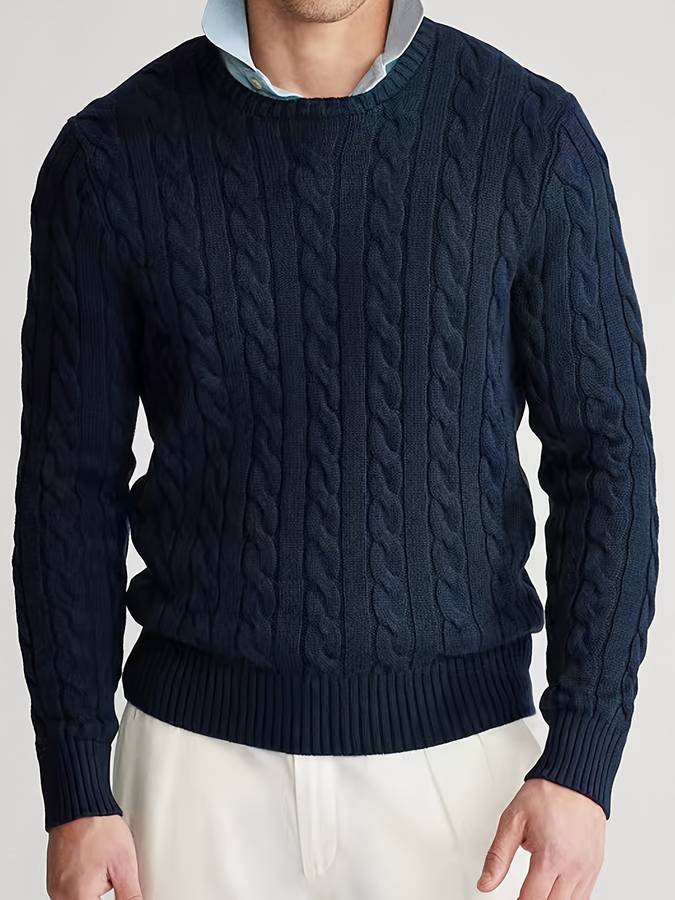 Modischer Pullover