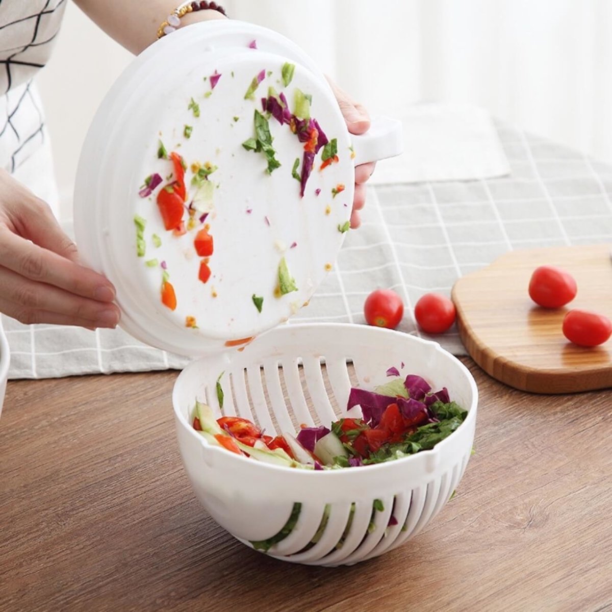 1+1 Gratis | CuttingBowl™️ Tragbarer Obstsalatschneider