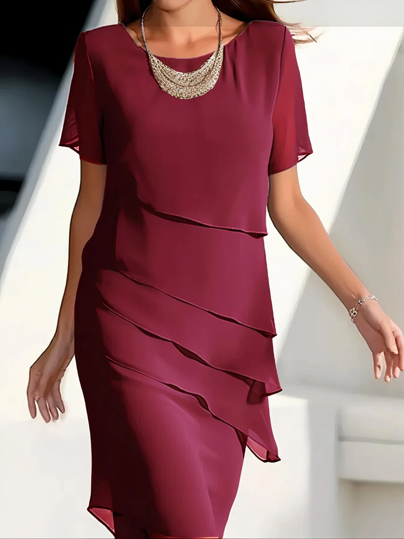 Crest - Elegantes Mehrlagiges Kleid