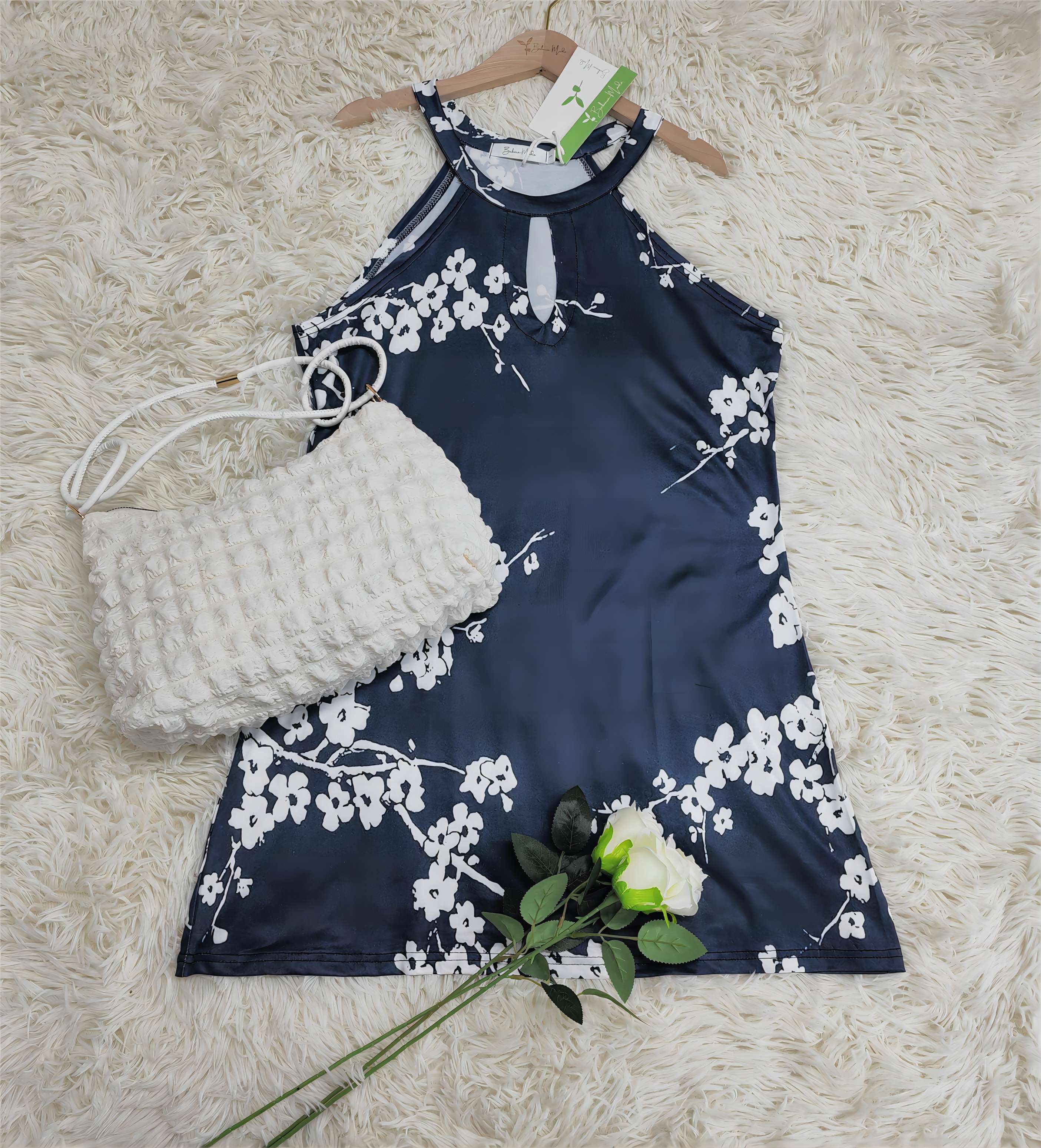 PureWear - Weißes Cherry Blossom Navy Schlüssellochhalter-Minikleid