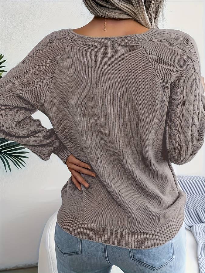 Strickpulli mit Knöpfen