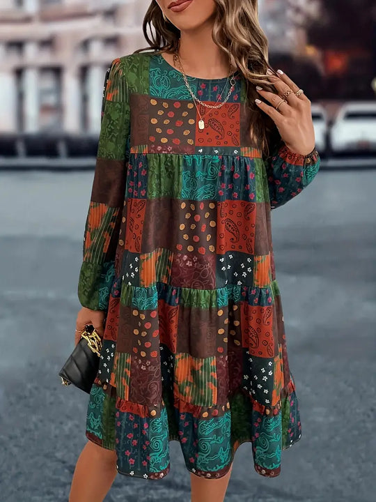 Amalia | Schlichtes Boho-Minikleid mit Laternenärmeln und Patchwork-Print