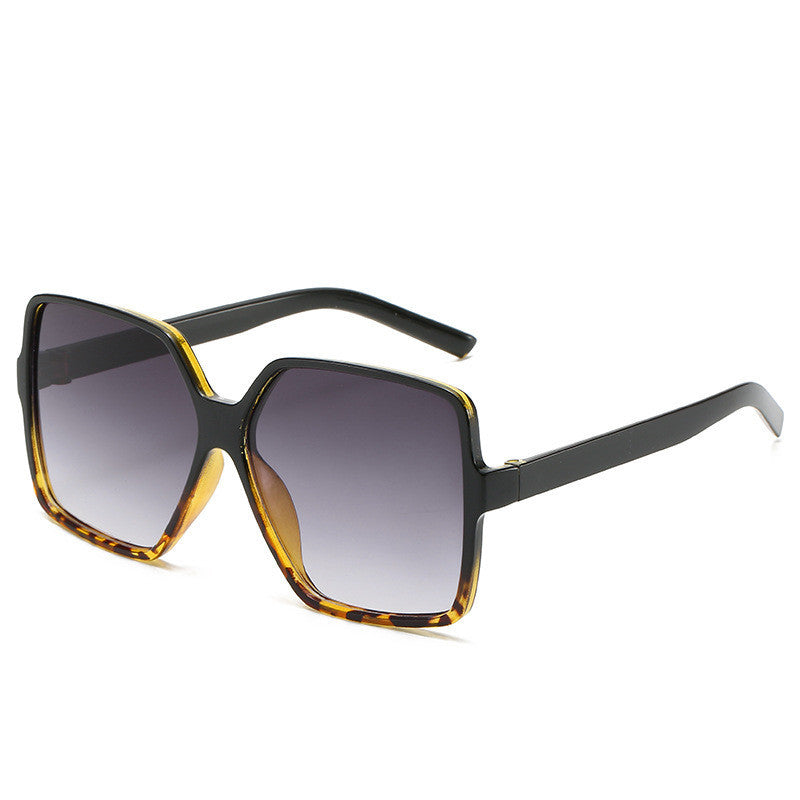 Nolly | Quadratische Sonnenbrille mit Farbverlauf