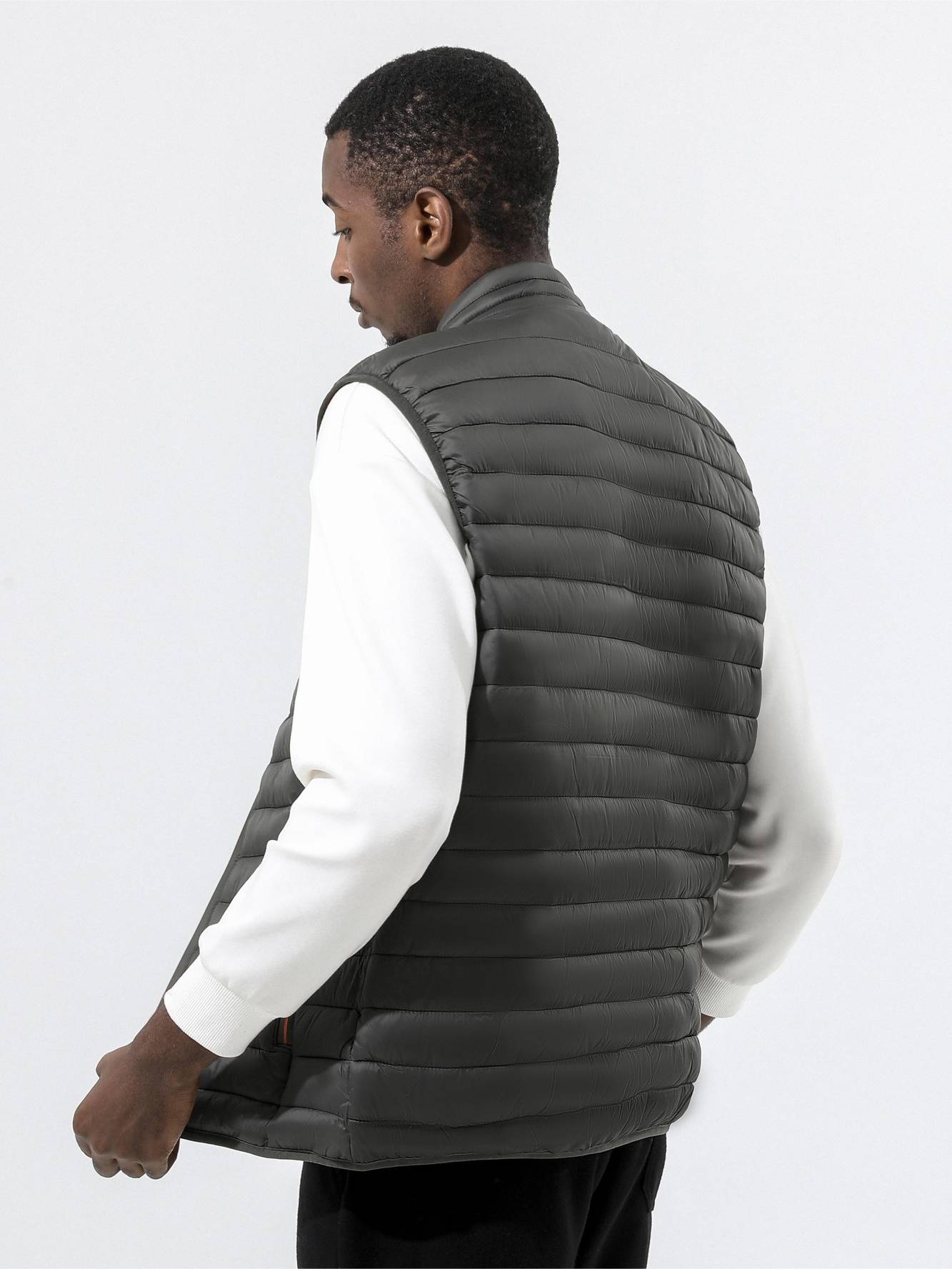 Bodywarmer mit hohem Kragen