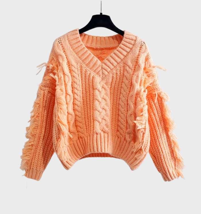 Kisses | Einfacher Strickpulli mit V-Ausschnitt und gerippten Ärmeln