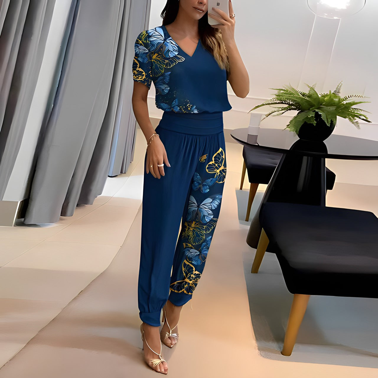 Zweiteilige Hose und Bluse