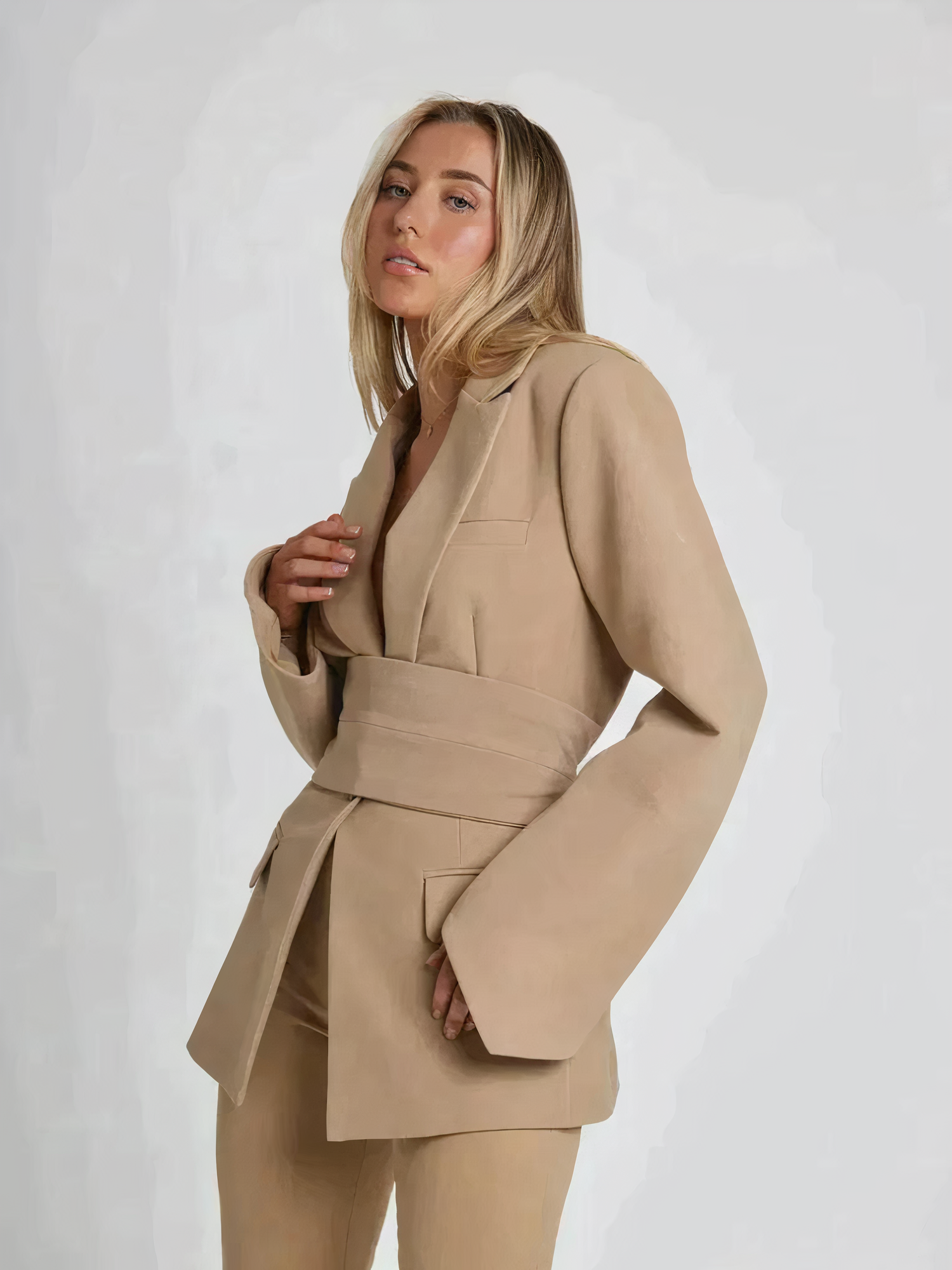 Julie | Vielseitiger Blazer für Damen