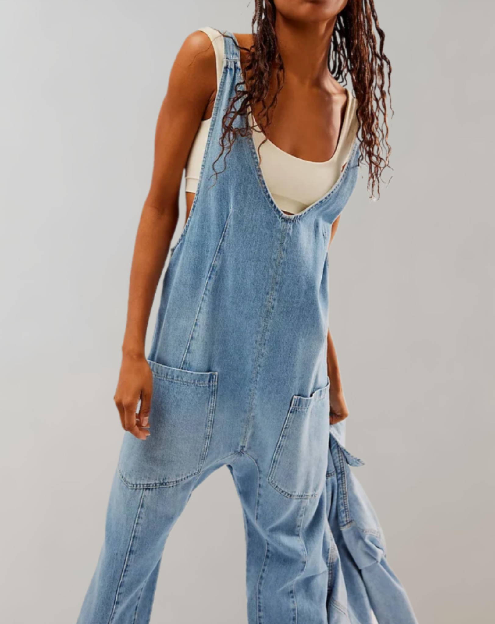 Keziah | Ärmelloser Jumpsuit aus Denim mit tiefem V-Ausschnitt und Hose mit mehreren Taschen