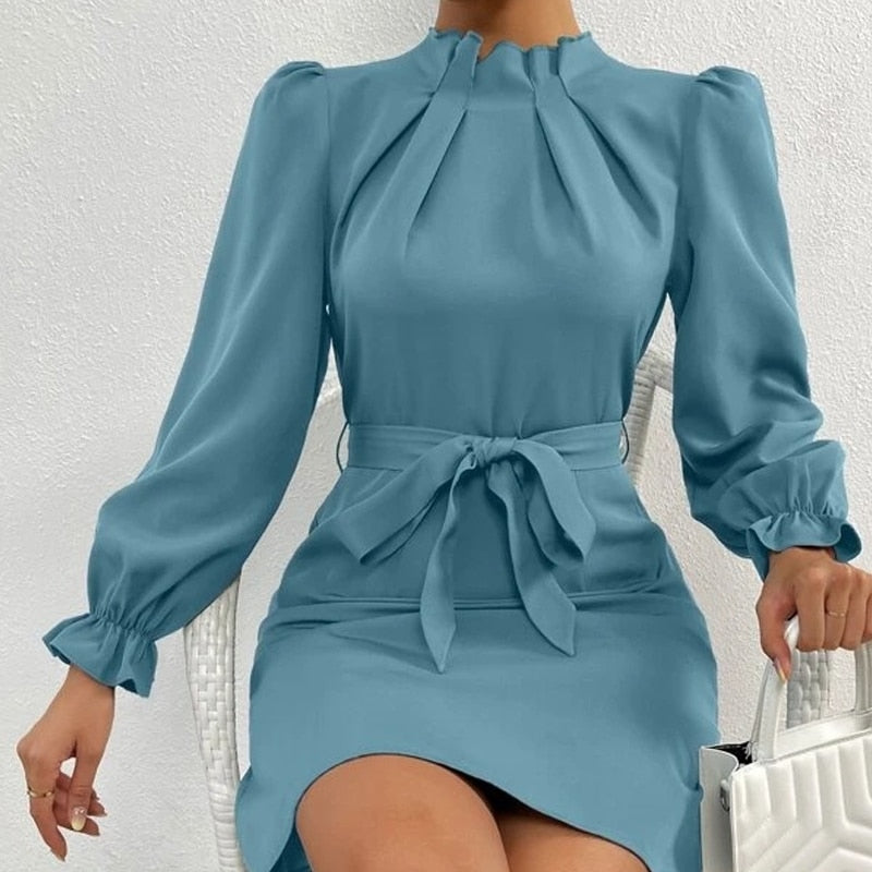 Kleid mit Gürtel