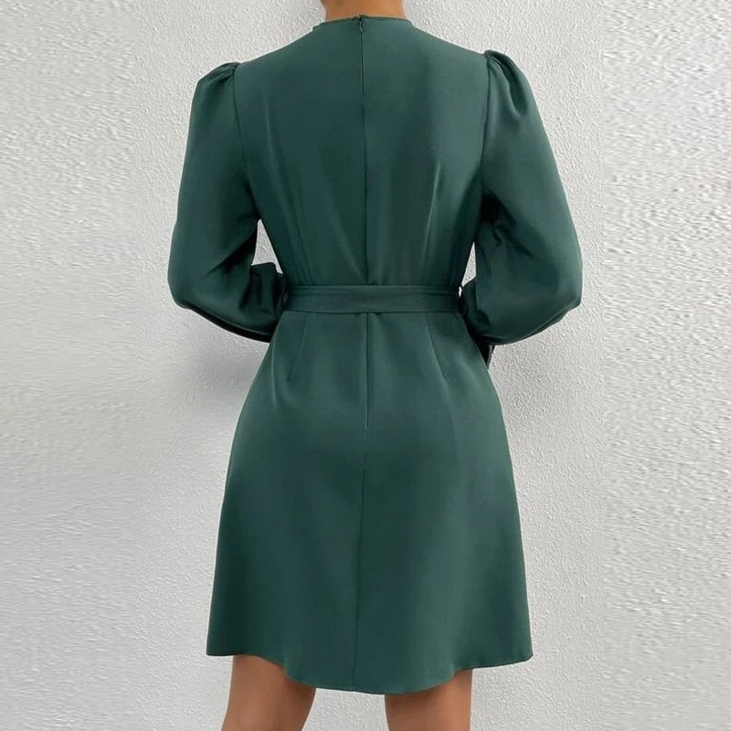 Kleid mit Gürtel