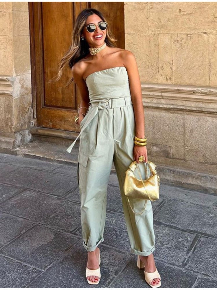 Grüner Strapless Cargo Jumpsuit