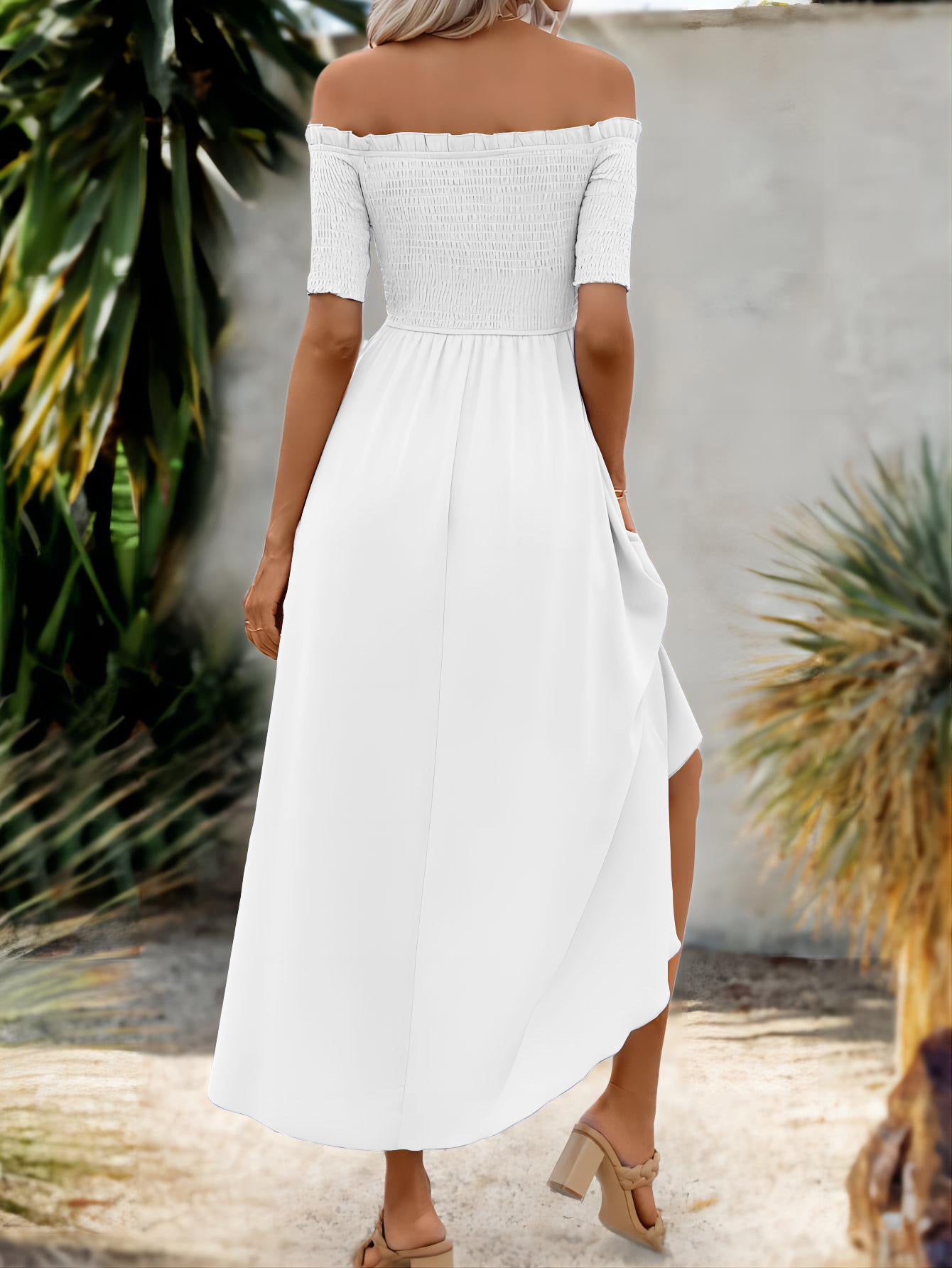 Weißes Off-Shoulder Wickelkleid