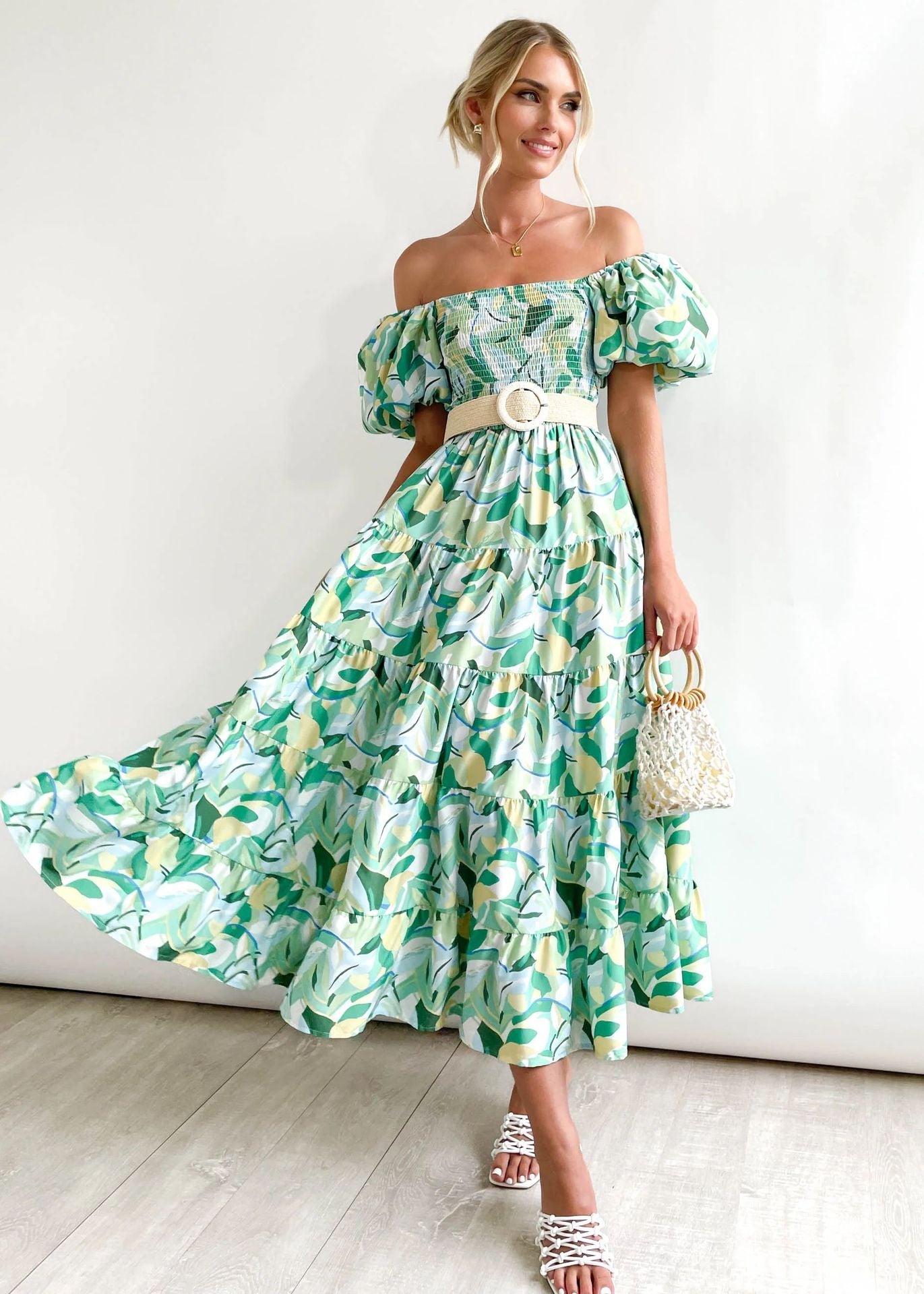 Off-Shoulder Midikleid mit grünem Print