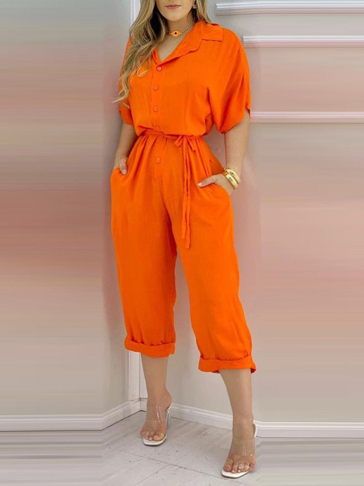 Orangefarbener Overall