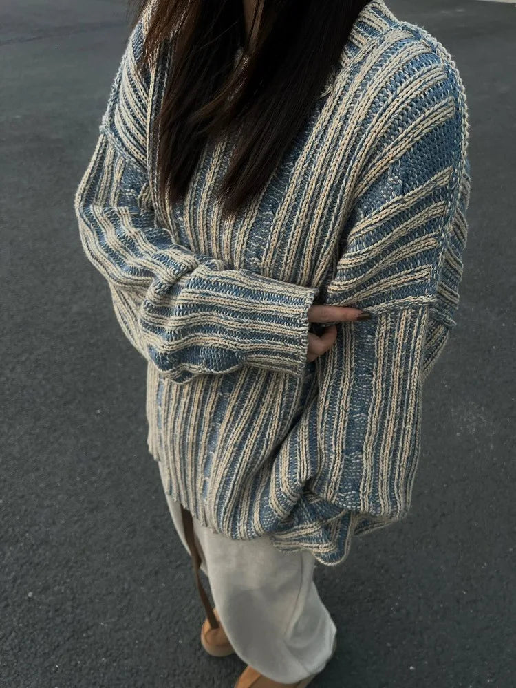 Lydia - Ästhetischer Vintage-Pullover