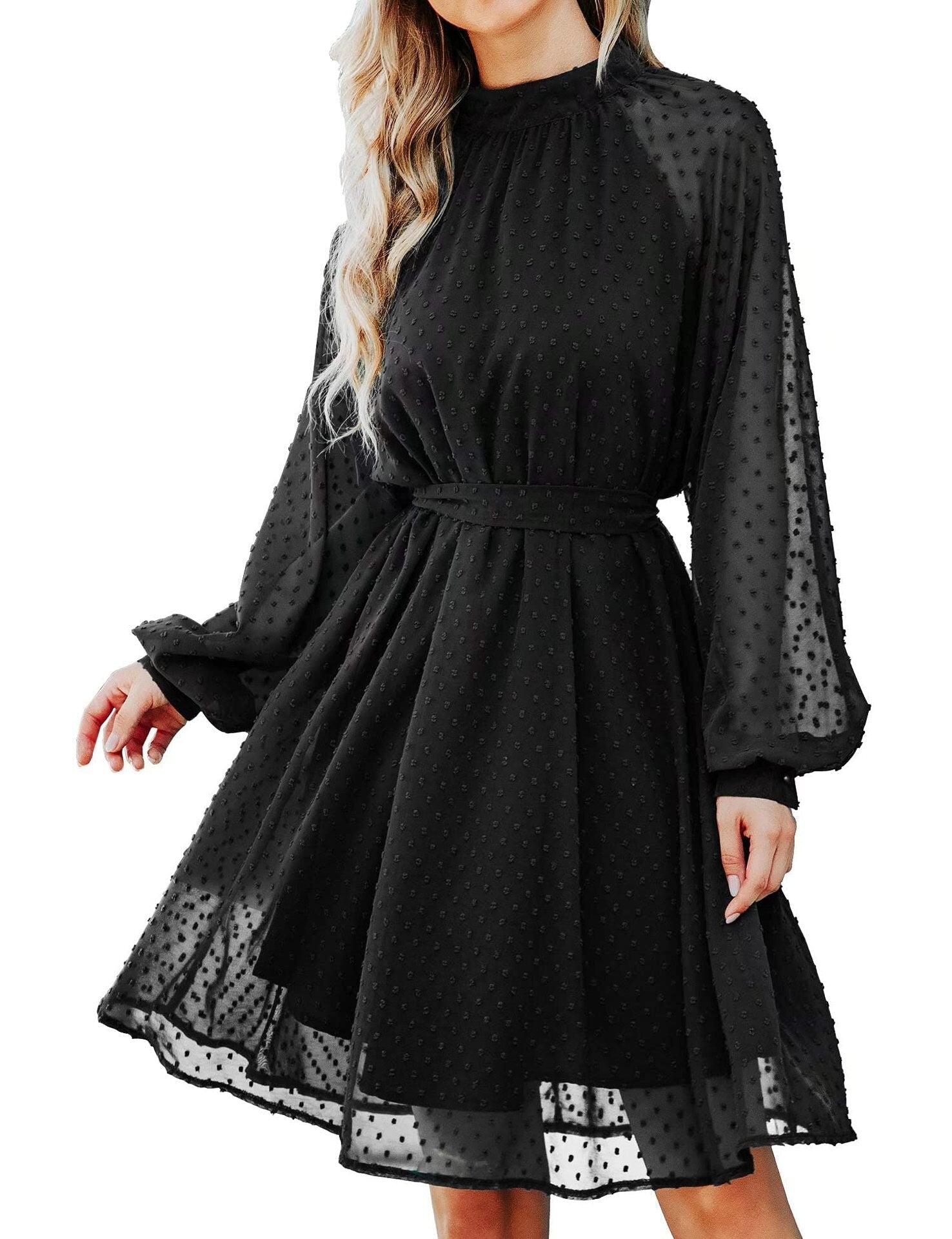 Schwarzes Kleid mit Tupfen