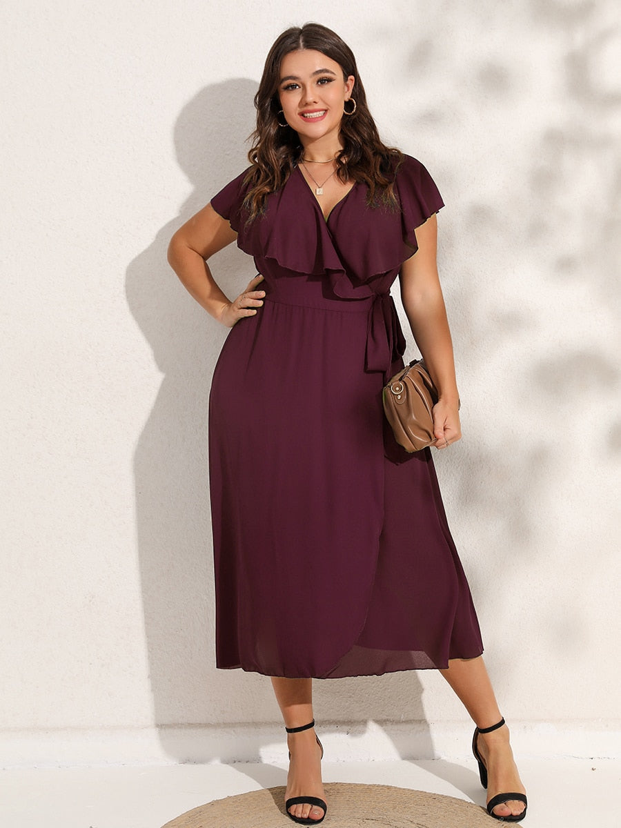 Wickelkleid mit Rüschen (Plus-Size)