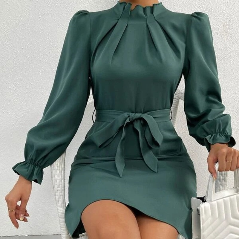 Kleid mit Gürtel