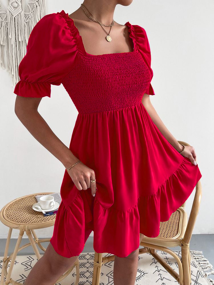 Rotes Flare Kleid mit Rüsche