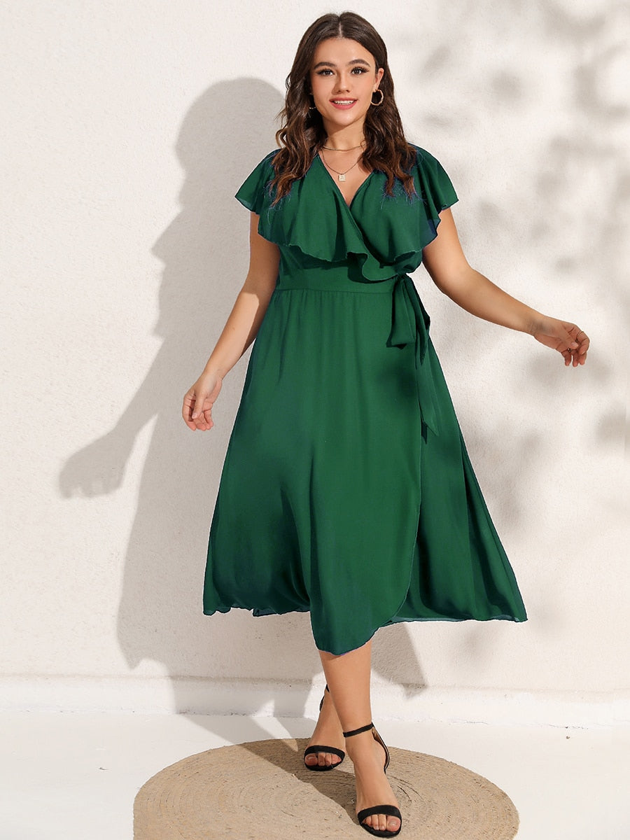 Wickelkleid mit Rüschen (Plus-Size)