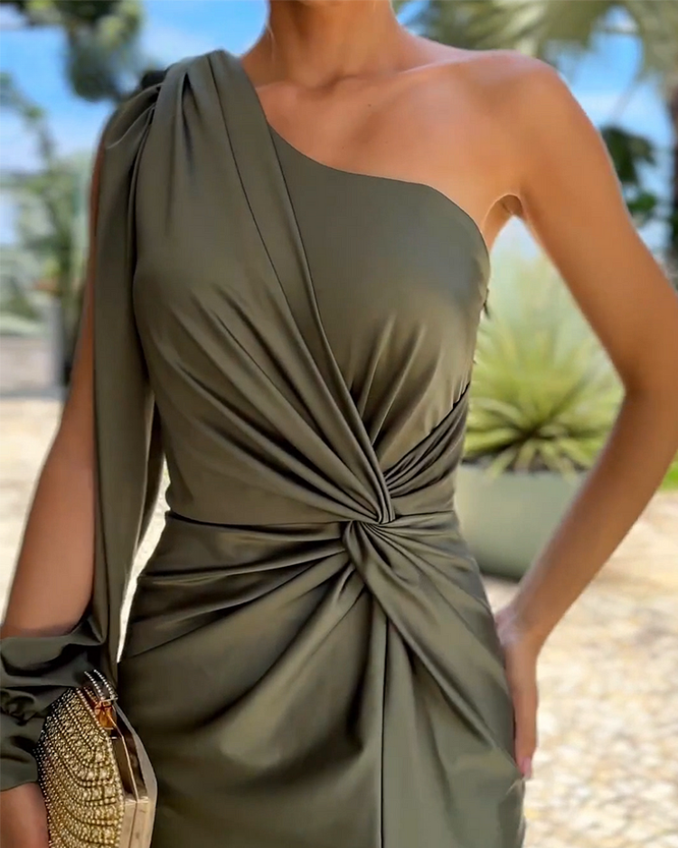 Loïs | One shoulder Kleid mit hohem Schlitz