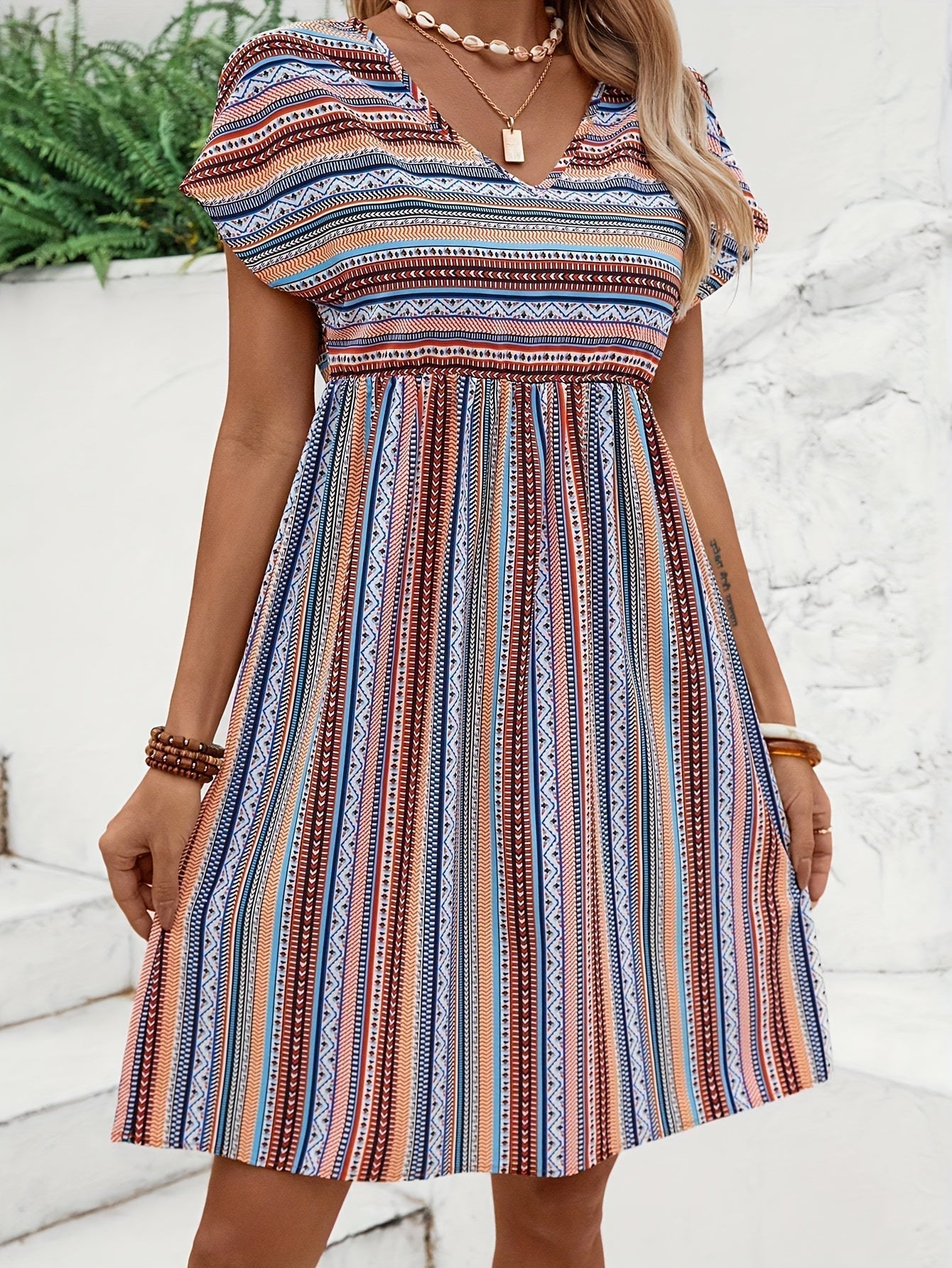 Sienna | Sommerliches Midikleid mit bunten Streifen