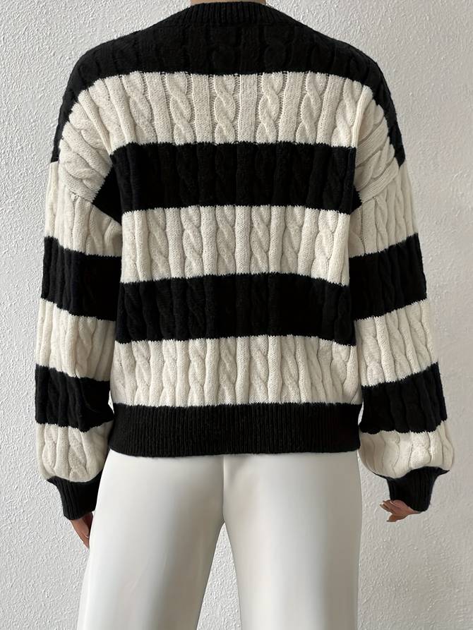 Warmer gestreifter Pullover