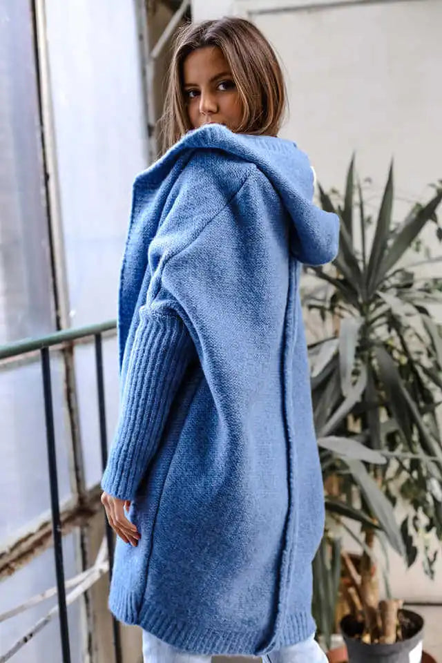 Oversized Strickjacke mit Kapuze