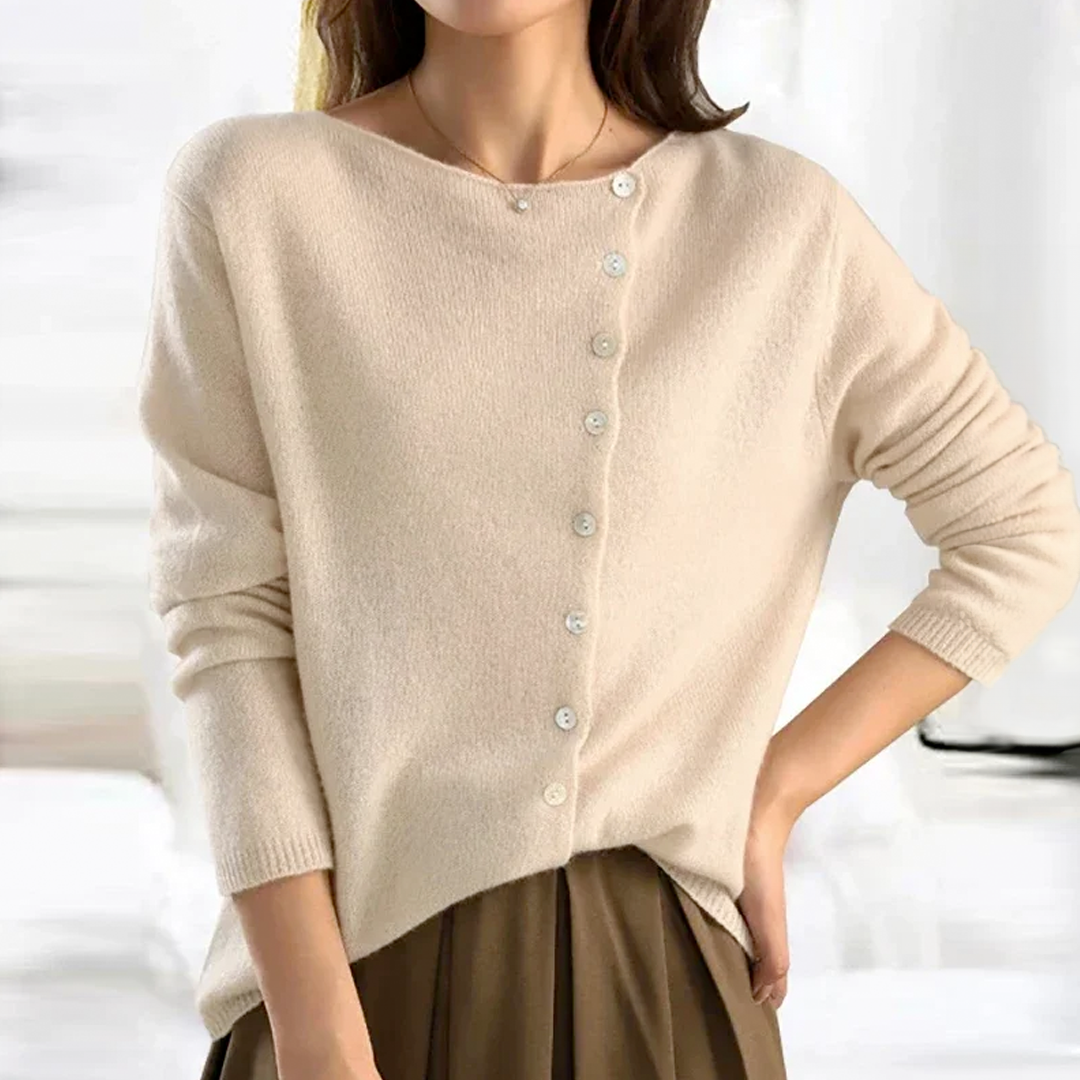 Tanya | Eleganter Pullover mit asymmetrischen Knöpfen