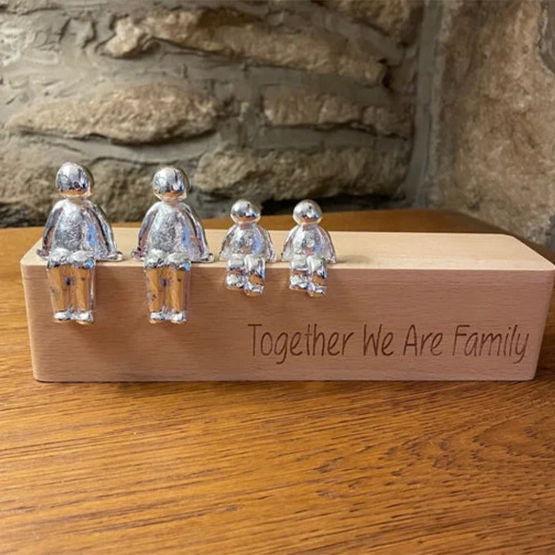 Skulptur der Ewigen Familie | Symbolik der Liebe und Bindung