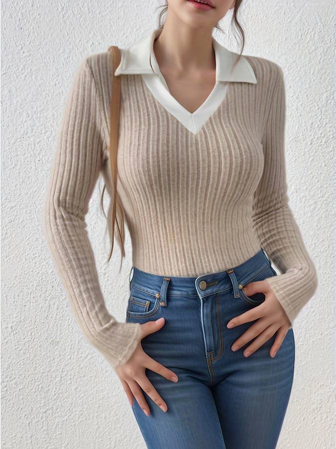 Modischer Strickpulli