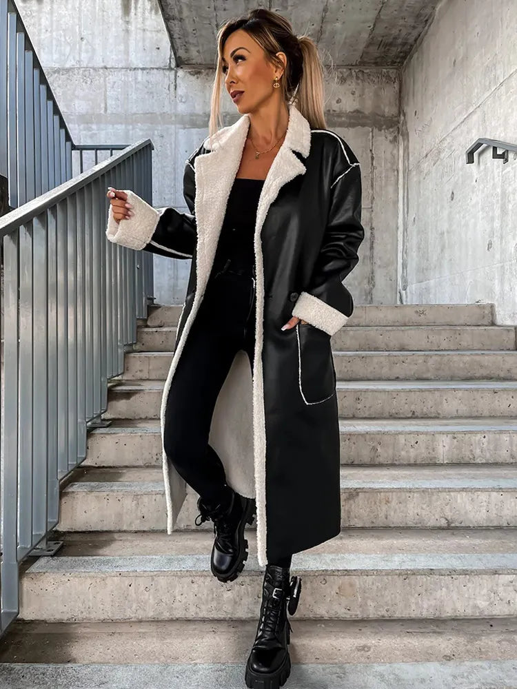 Lange Lederjacke mit Pelz