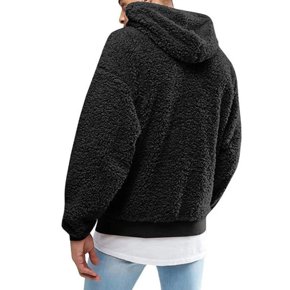 Flauschiger und modischer Pullover