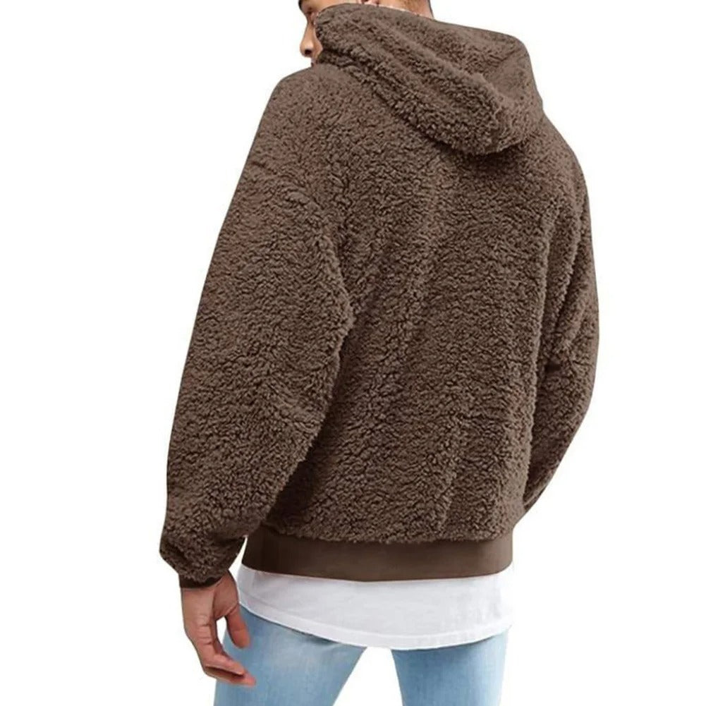 Flauschiger und modischer Pullover