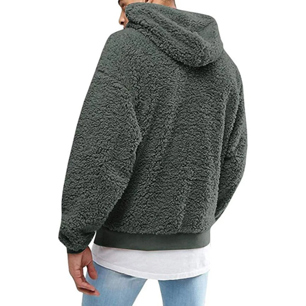 Flauschiger und modischer Pullover