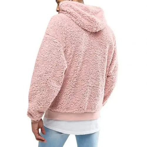 Flauschiger und modischer Pullover