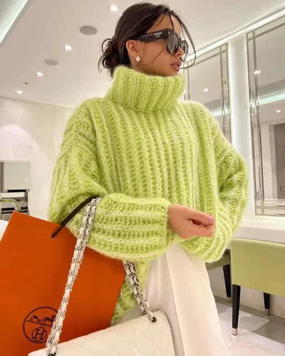 Alexandra - Flauschiger Rollkragenpullover